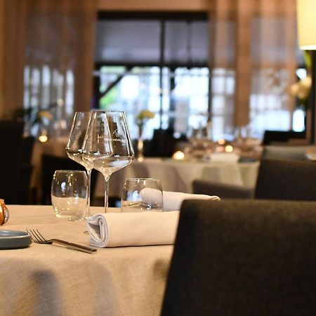 Le Cheval Blanc - Lac Du Der - Logis Hotel Жиффомон-Шампобер Экстерьер фото